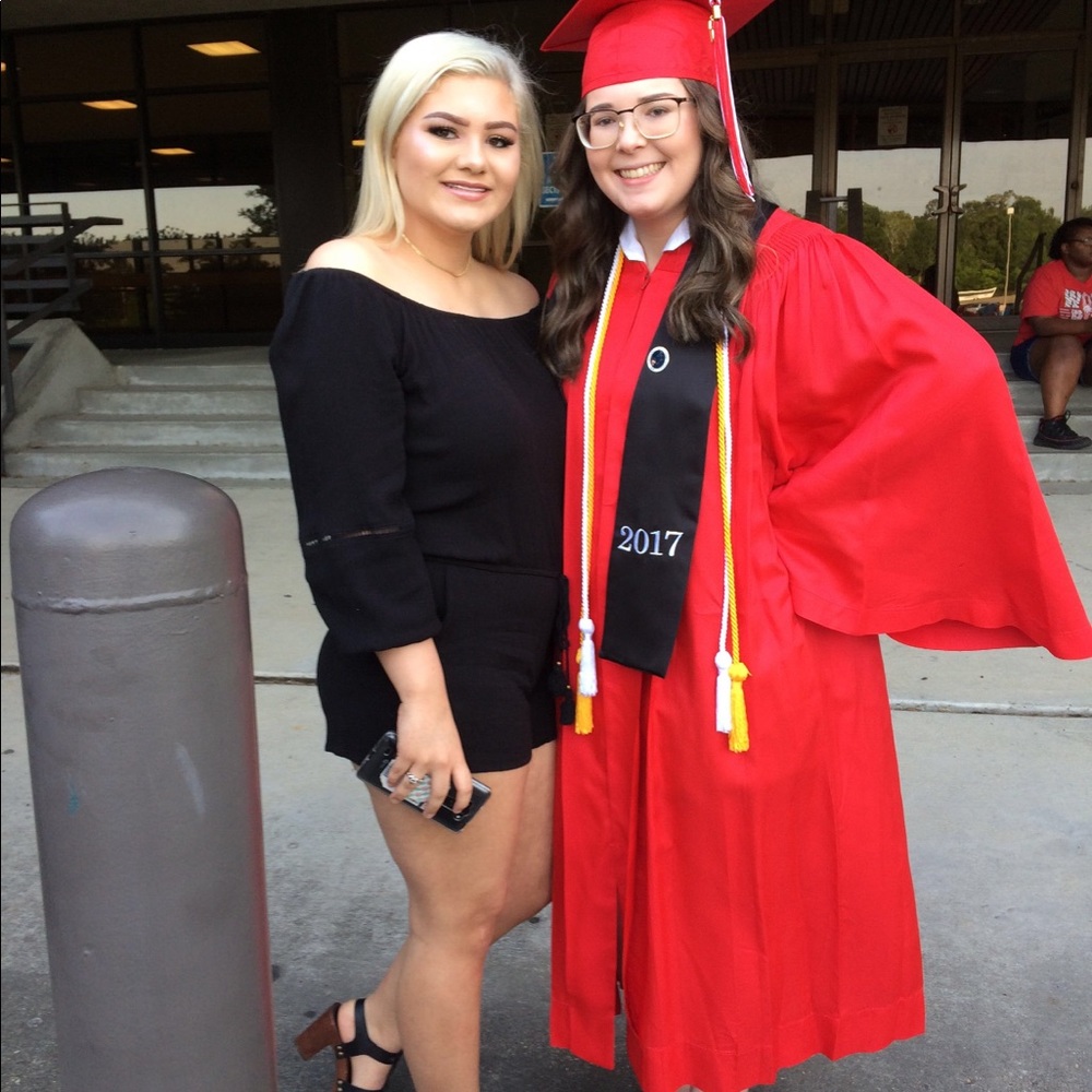 Meet your Posher, Hayley